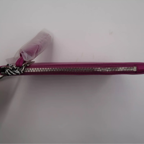Thacker New York Nolita Clutch Twisted Ring handle Leather -Fuchsia NWT - Picture 5 of 10